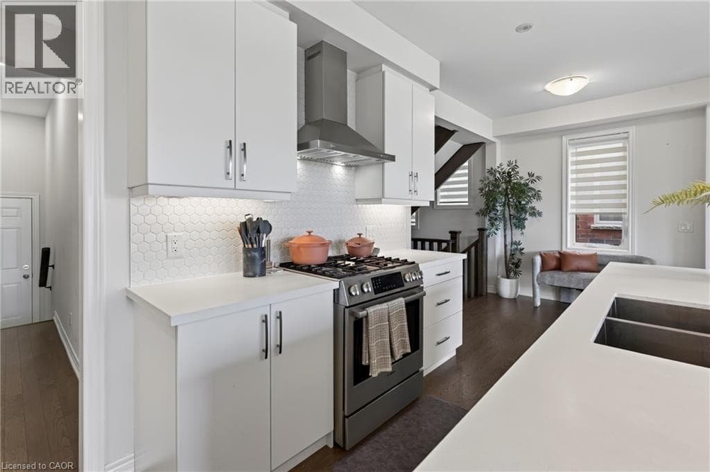 Detached for sale at 10 REISTWOOD Drive, Huron Park, Kitchener, Ontario, photo 14