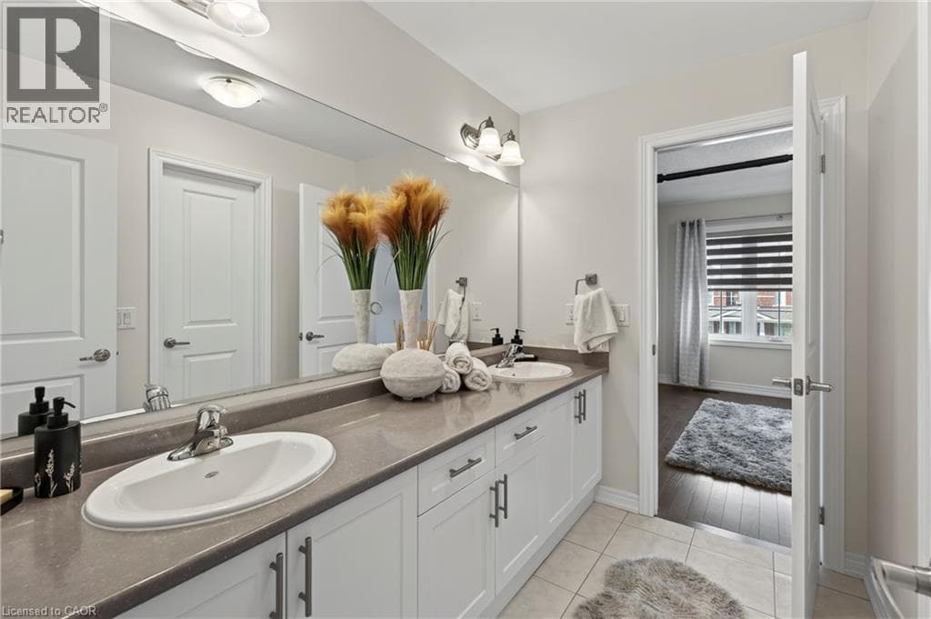 Detached for sale at 10 REISTWOOD Drive, Huron Park, Kitchener, Ontario, photo 34