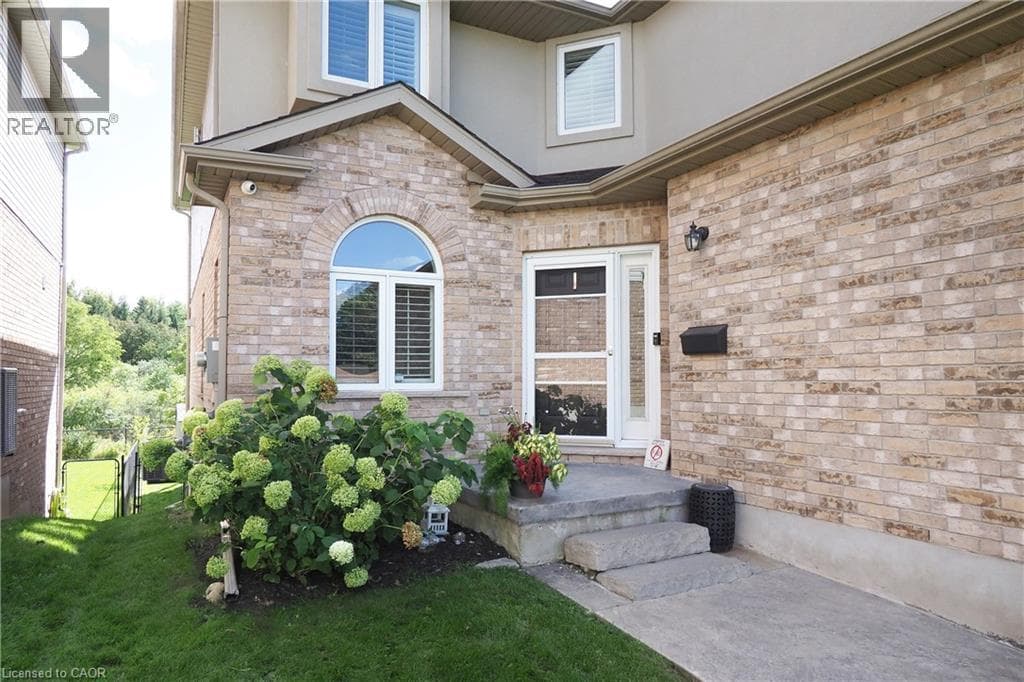 Detached for sale at 1200 DUNBAR Road, Langs Farm, Cambridge, Ontario, photo 5