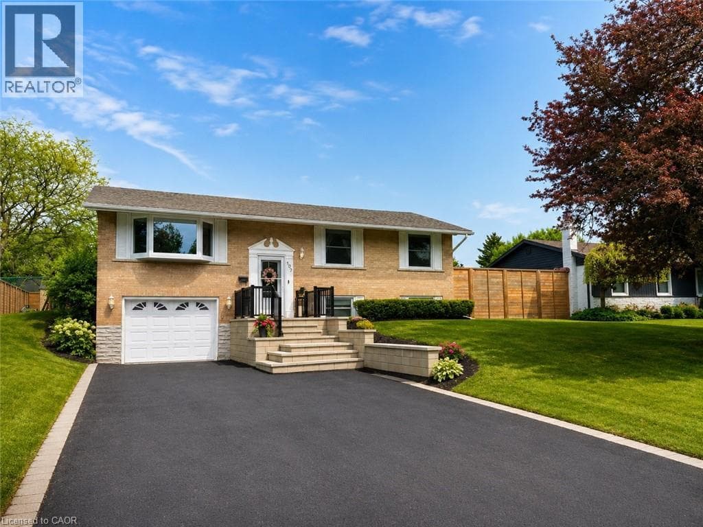 Detached for sale at 107 ROSSLINN Road, Westview, Cambridge, Ontario, photo 2