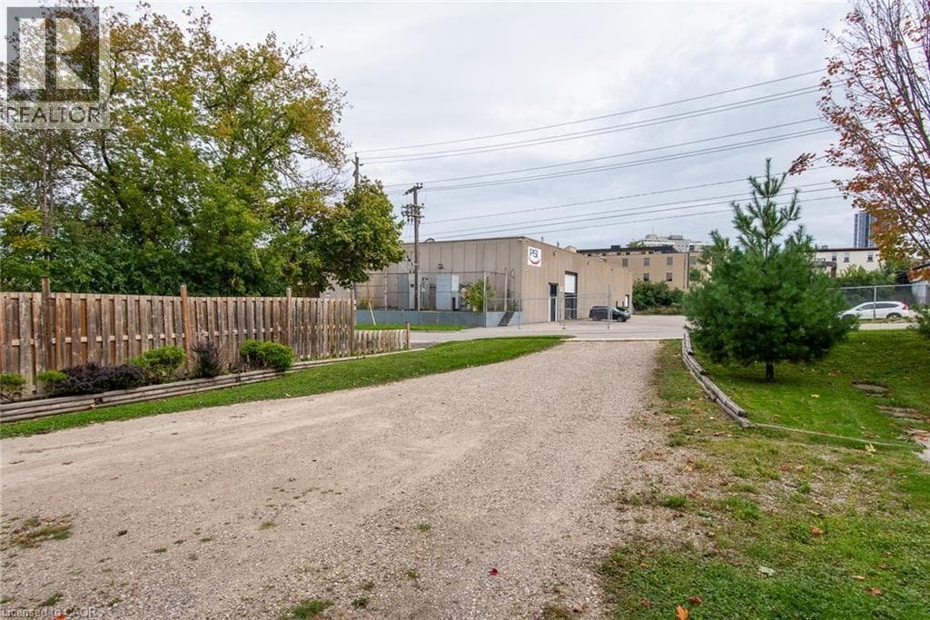Multi-family for sale at 94 MARGARET Avenue, Mt. Hope Huron Park, Kitchener, Ontario, photo 11