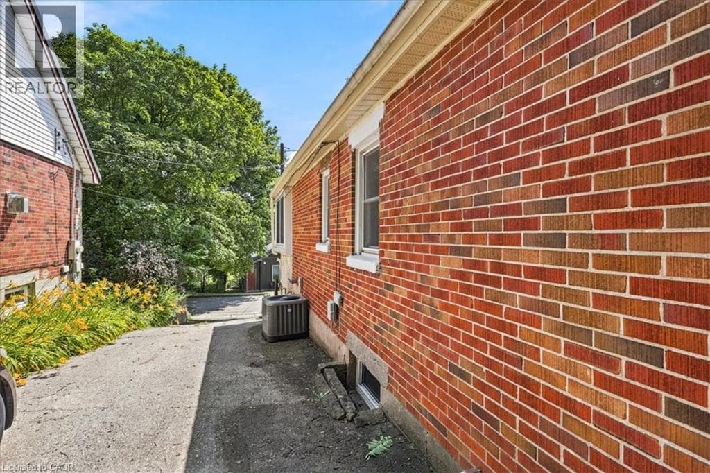 Detached for sale at 22 RAMORE Street, St Andrews Hills, Cambridge, Ontario, photo 37