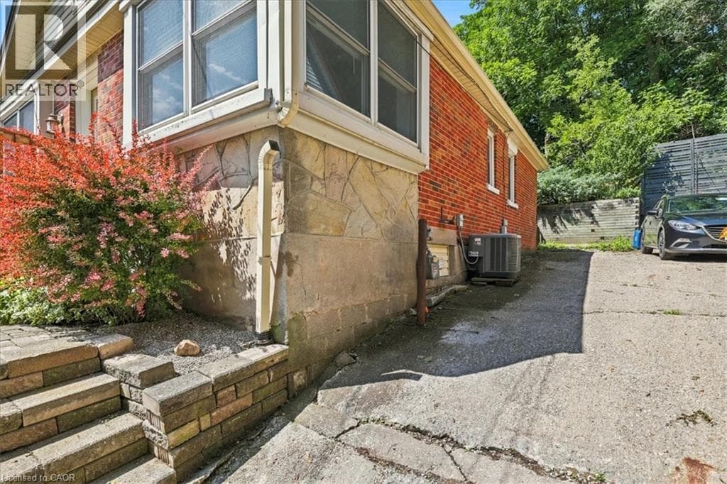 Detached for sale at 22 RAMORE Street, St Andrews Hills, Cambridge, Ontario, photo 39