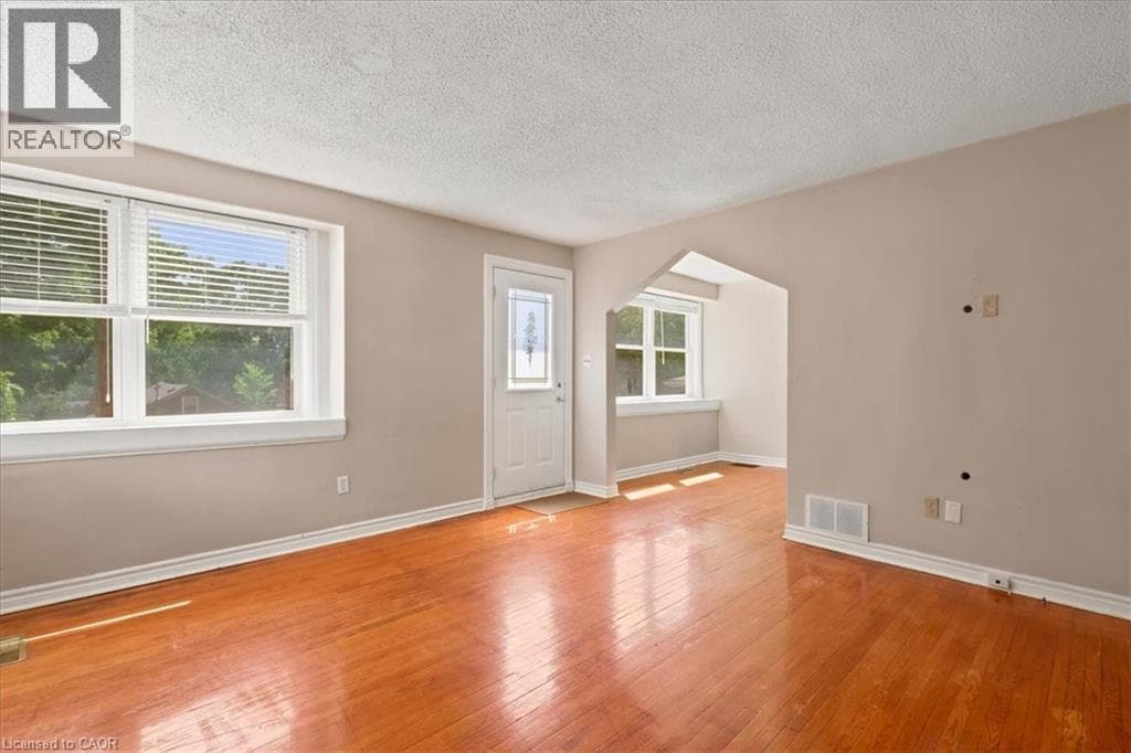 Detached for sale at 22 RAMORE Street, St Andrews Hills, Cambridge, Ontario, photo 4