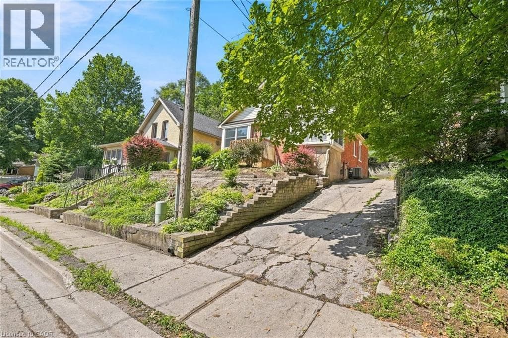 Detached for sale at 22 RAMORE Street, St Andrews Hills, Cambridge, Ontario, photo 41