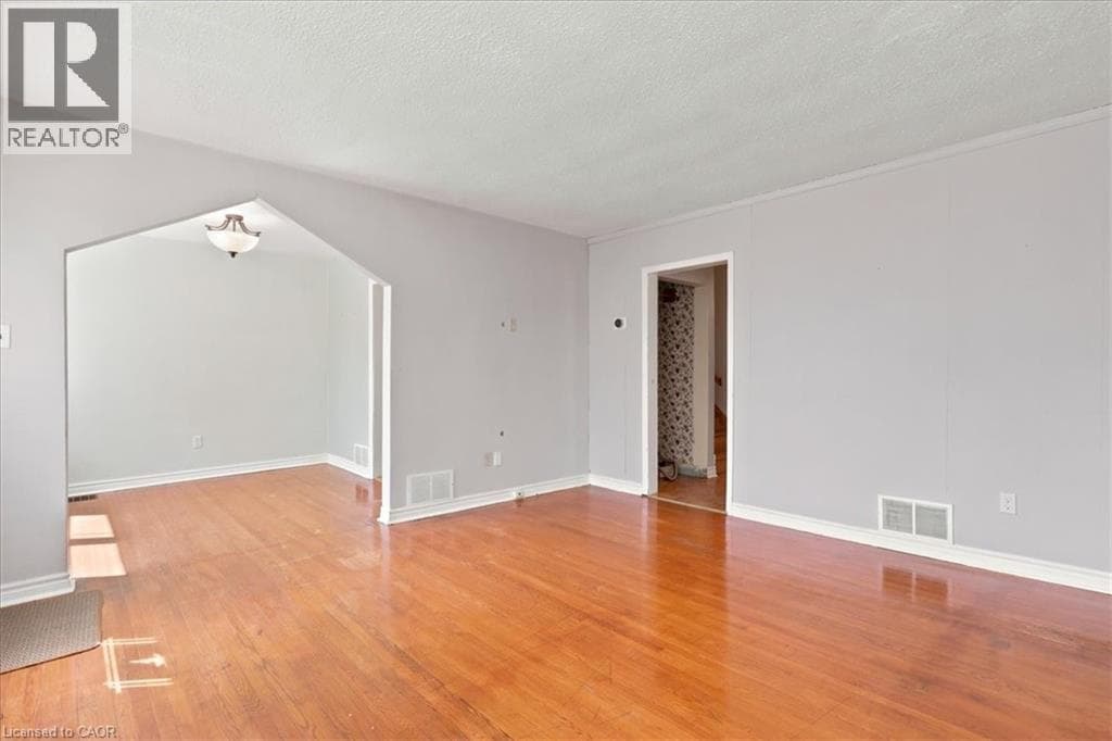 Detached for sale at 22 RAMORE Street, St Andrews Hills, Cambridge, Ontario, photo 5