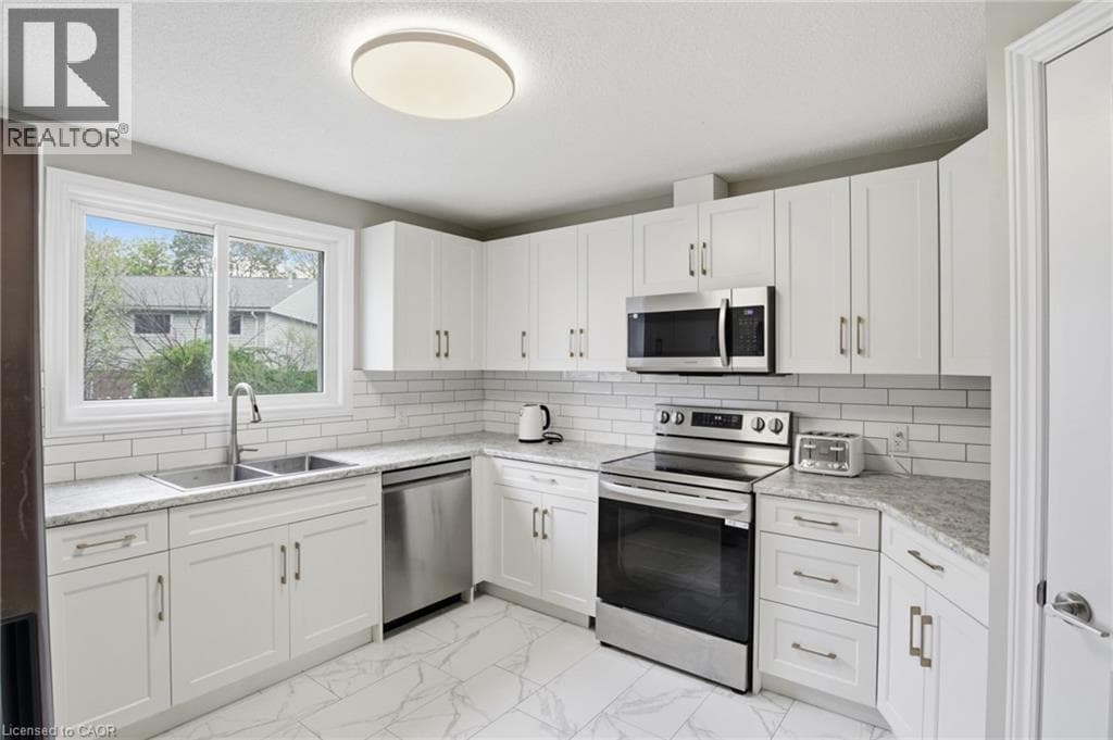Townhouse for sale at 60 ELMSDALE Drive Unit# 46, Laurentian Hills, Kitchener, Ontario, photo 20
