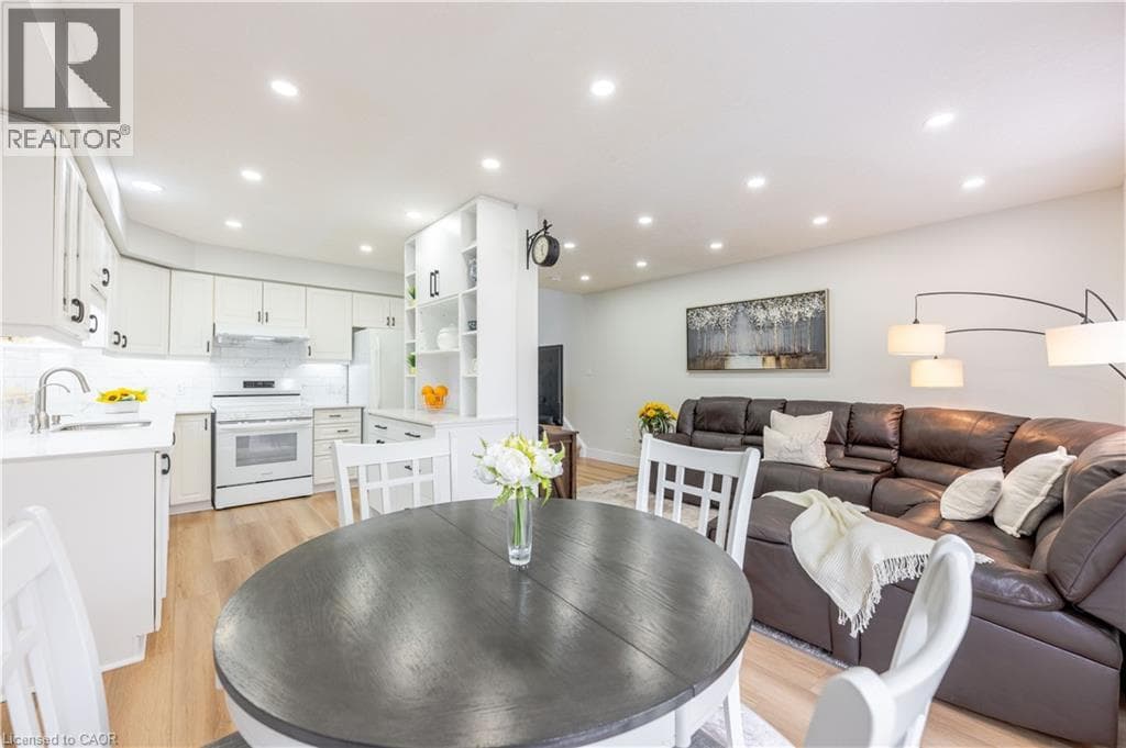 Townhouse for sale at 185 HIGHLAND Crescent Unit# 2, Victoria Hills, Kitchener, Ontario, photo 10