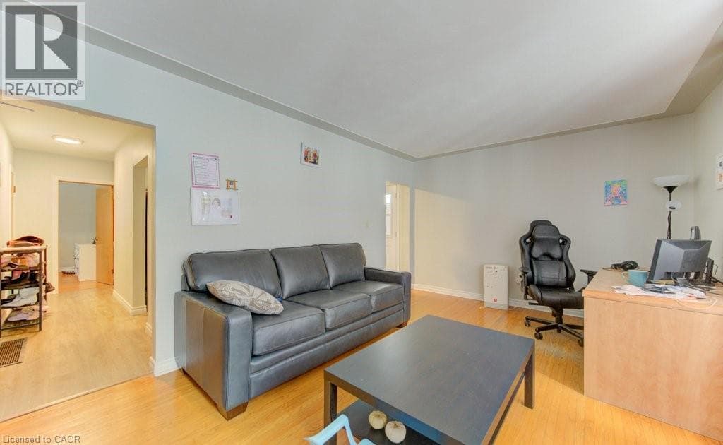Multi-family for sale at 109 ETON Drive, Rosemount, Kitchener, Ontario, photo 3