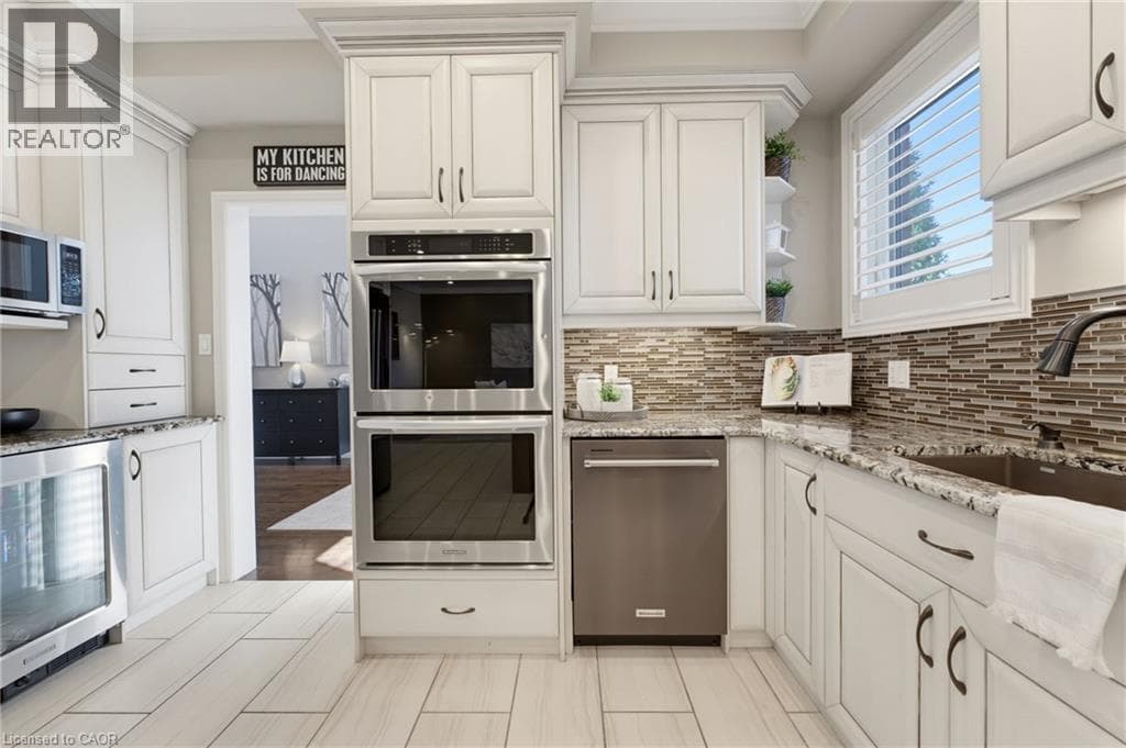 Detached for sale at 79 MCNICHOL Drive, Branchton Park, Cambridge, Ontario, photo 9