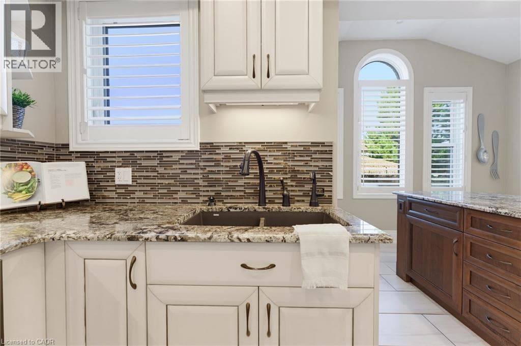 Detached for sale at 79 MCNICHOL Drive, Branchton Park, Cambridge, Ontario, photo 10