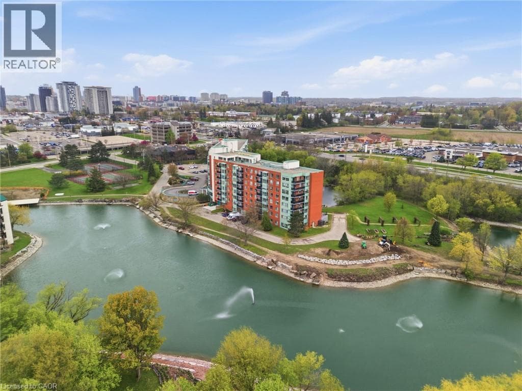 Apartment for sale at 30 BLUE SPRINGS Drive Unit# 215, Lincoln Heights, Waterloo, Ontario, photo 6