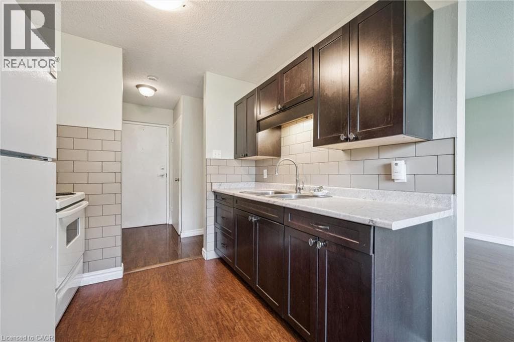 Townhouse for sale at 30 FLAMINGO Drive Unit# 30, Elmira, Woolwich, Ontario, photo 7