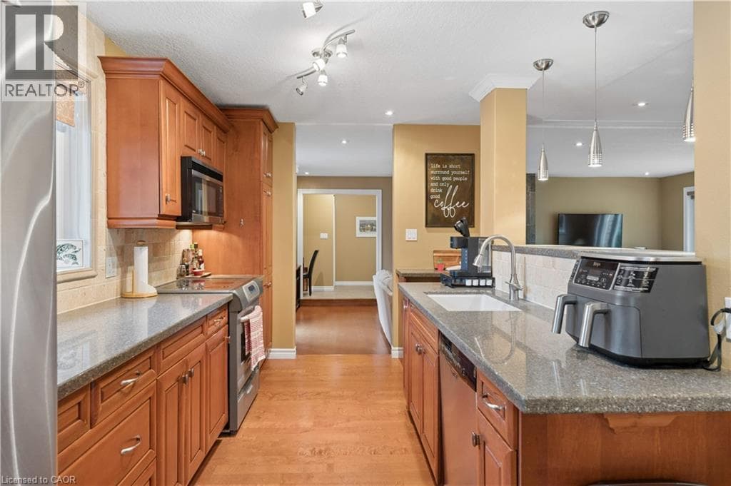 Detached for sale at 373 FORESTLAWN Road, University Downs, Waterloo, Ontario, photo 10