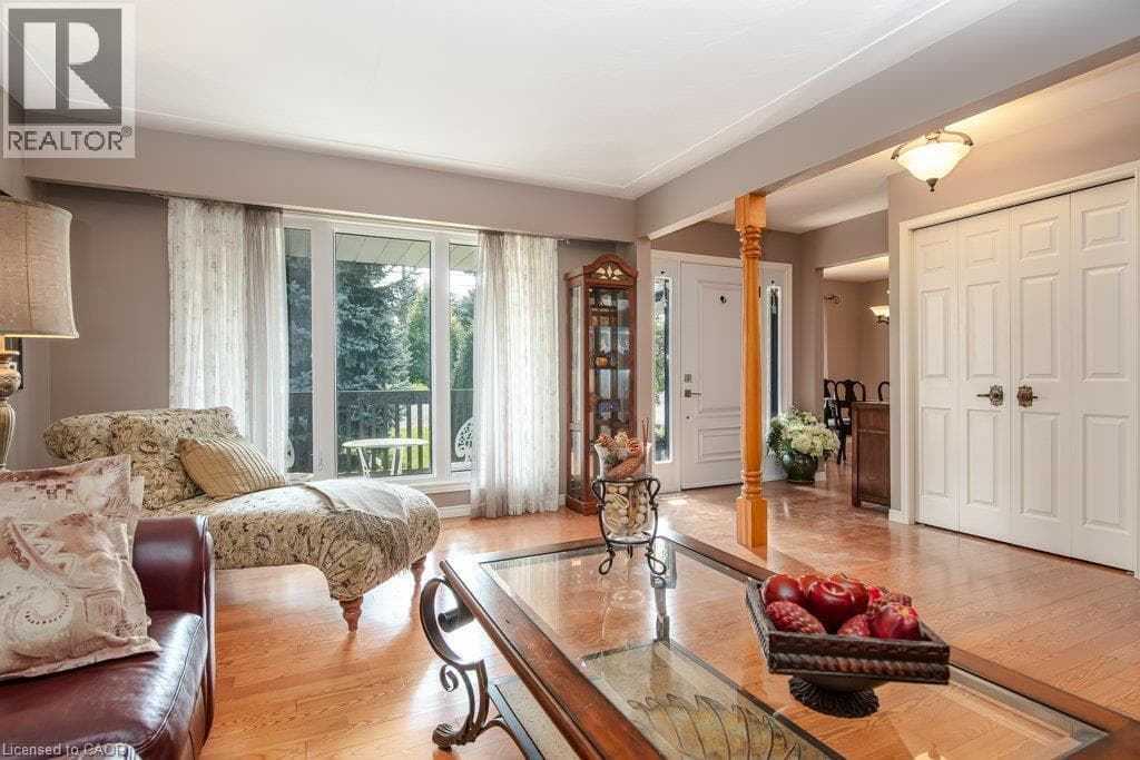 Detached for sale at 108 QUEENSWAY Drive, St. Jacobs, Woolwich, Ontario, photo 9