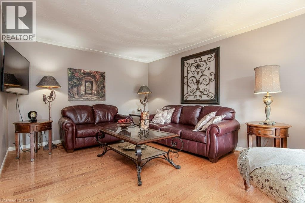 Detached for sale at 108 QUEENSWAY Drive, St. Jacobs, Woolwich, Ontario, photo 11