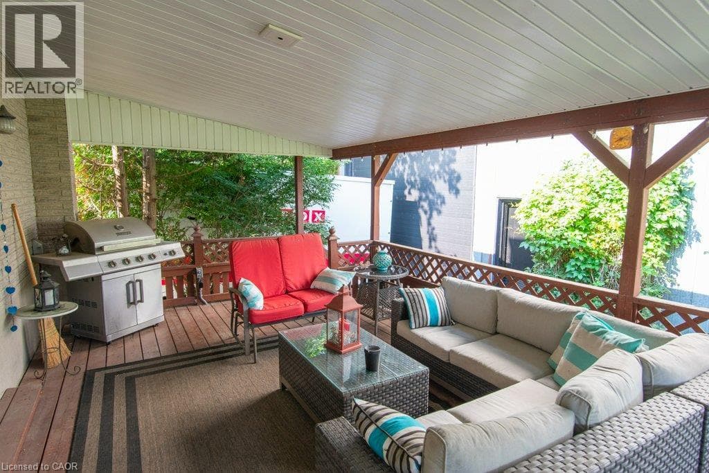 Detached for sale at 108 QUEENSWAY Drive, St. Jacobs, Woolwich, Ontario, photo 37