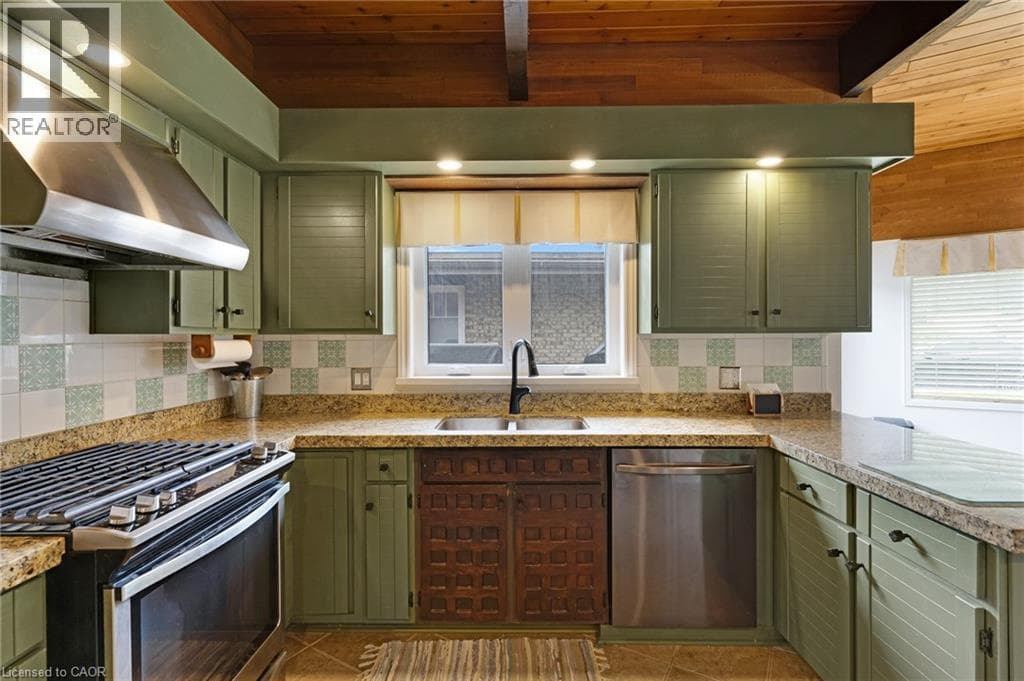 Detached for sale at 565 FOUNTAIN Street S, Preston Heights, Cambridge, Ontario, photo 15