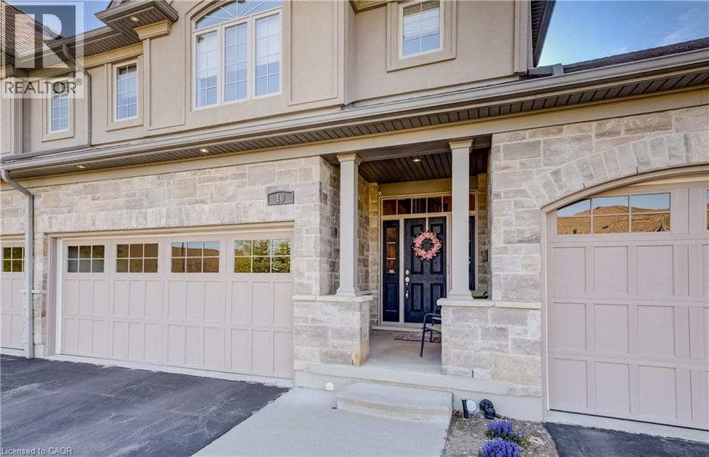 Townhouse for sale at 435 WINCHESTER Drive Unit# 10, Beechwood West, Waterloo, Ontario, photo 2