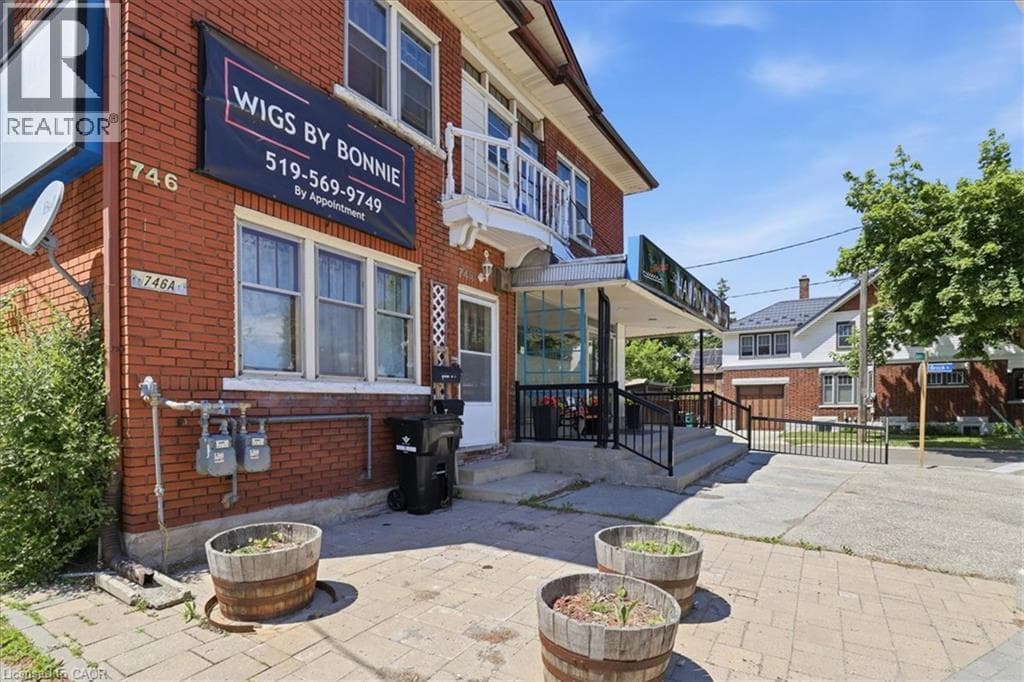 Multi-family for sale at 744 QUEEN Street S, Mill Courtland Woodside Park, Kitchener, Ontario, photo 2