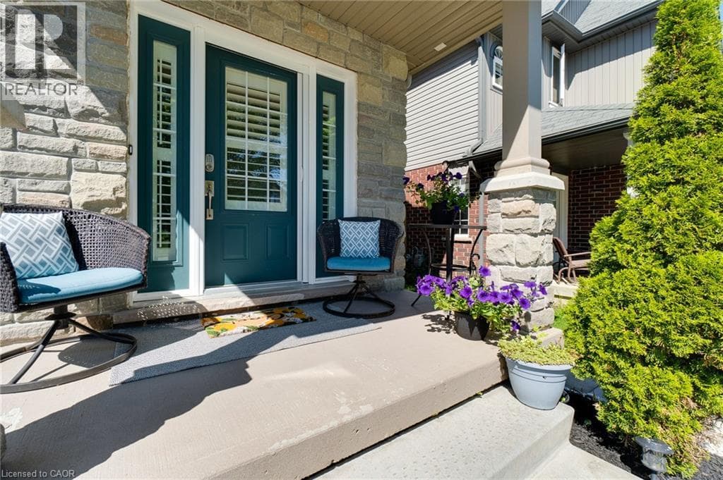 Detached for sale at 56 SMITH'S CREEK Drive, New Hamburg, Wilmot, Ontario, photo 4