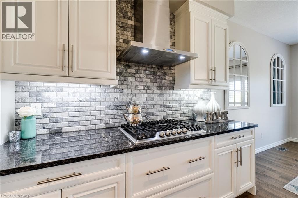 Detached for sale at 56 SMITH'S CREEK Drive, New Hamburg, Wilmot, Ontario, photo 16