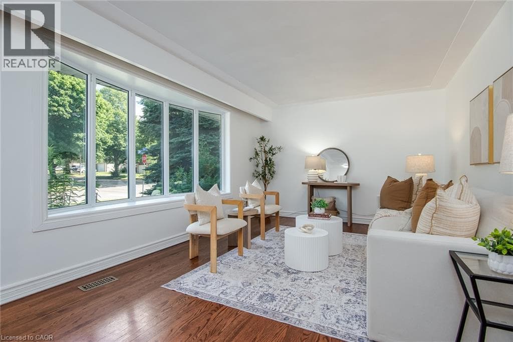 Detached for sale at 6 STRATHCONA Crescent, Heritage Park, Kitchener, Ontario, photo 8