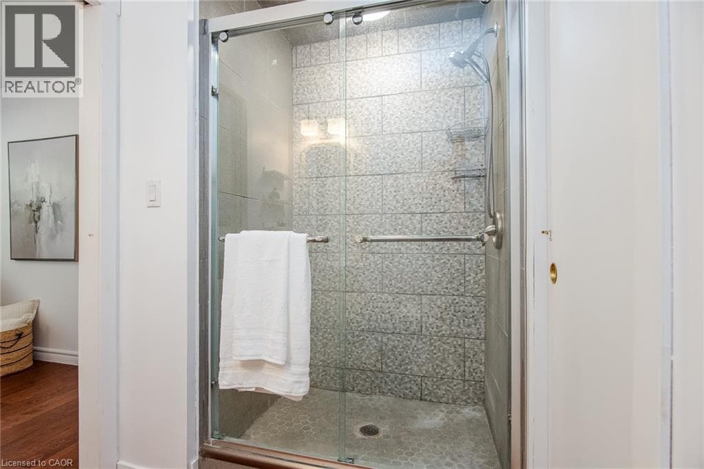 Detached for sale at 6 STRATHCONA Crescent, Heritage Park, Kitchener, Ontario, photo 19