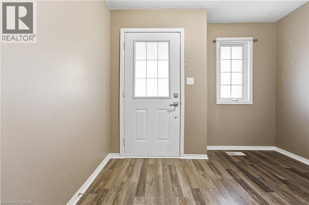 Townhouse for sale at 541 WILD IRIS Avenue, Laurel Creek, Waterloo, Ontario, photo 6
