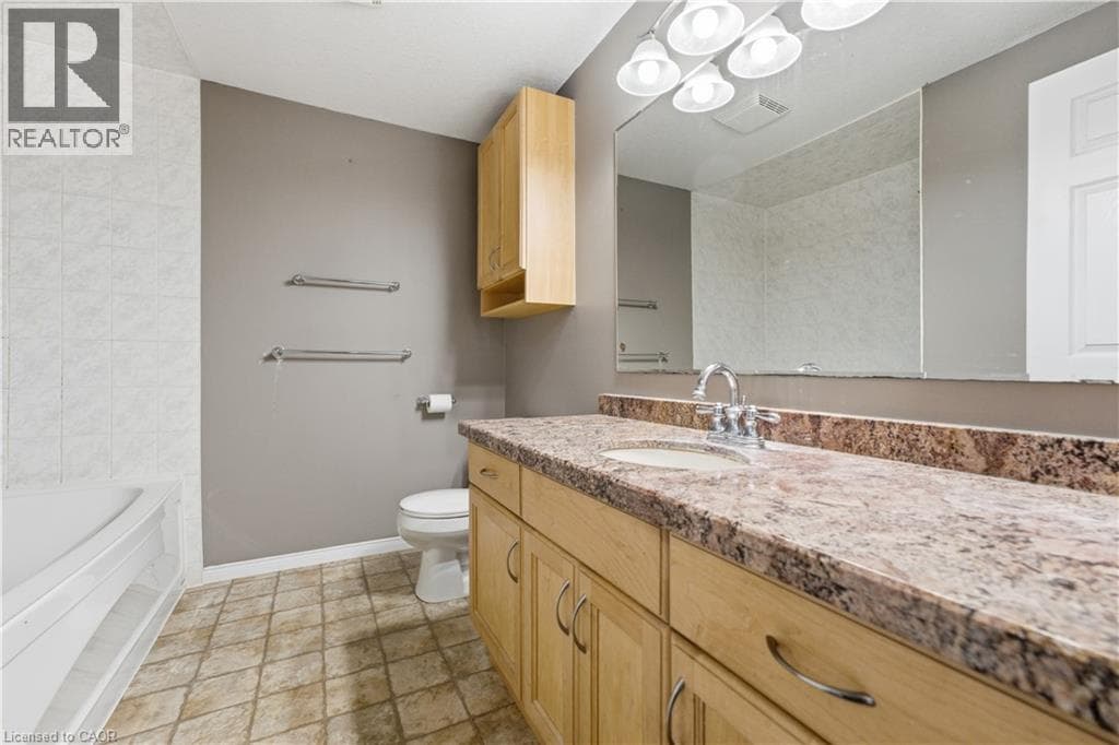Townhouse for sale at 541 WILD IRIS Avenue, Laurel Creek, Waterloo, Ontario, photo 28