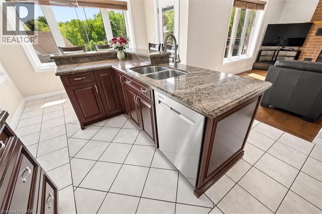 Detached for sale at 44 TAMI Court, Grand River North, Kitchener, Ontario, photo 14