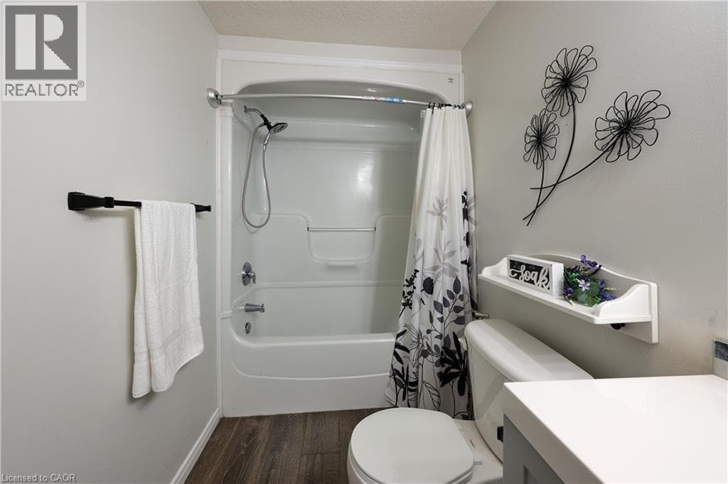 Townhouse for sale at 212 RED CLOVER Court, Laurentian West, Kitchener, Ontario, photo 24