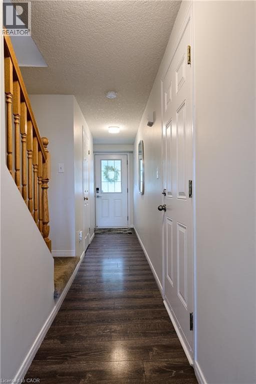 Townhouse for sale at 212 RED CLOVER Court, Laurentian West, Kitchener, Ontario, photo 5