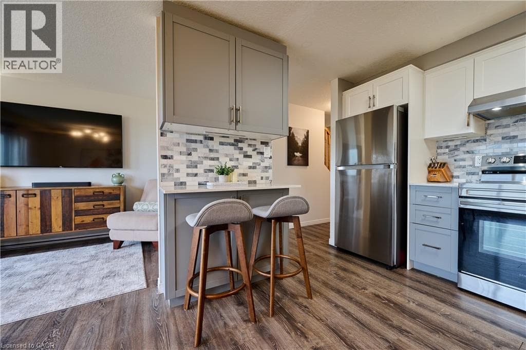 Townhouse for sale at 212 RED CLOVER Court, Laurentian West, Kitchener, Ontario, photo 13