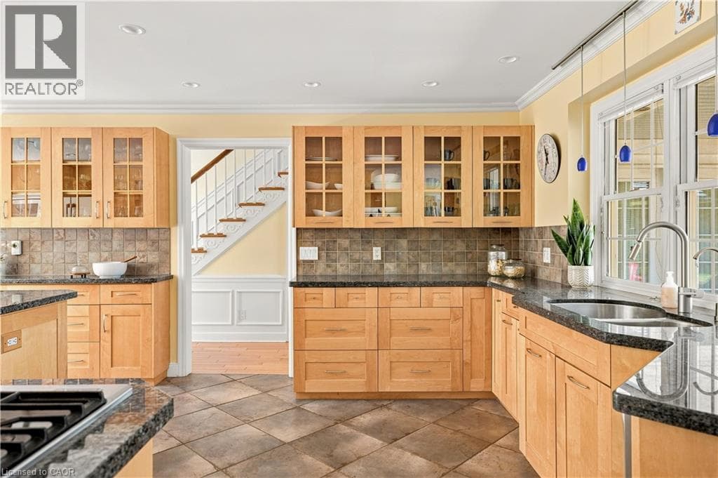 Detached for sale at 290 BRIDGEPORT Road E, Lincoln Heights, Waterloo, Ontario, photo 9