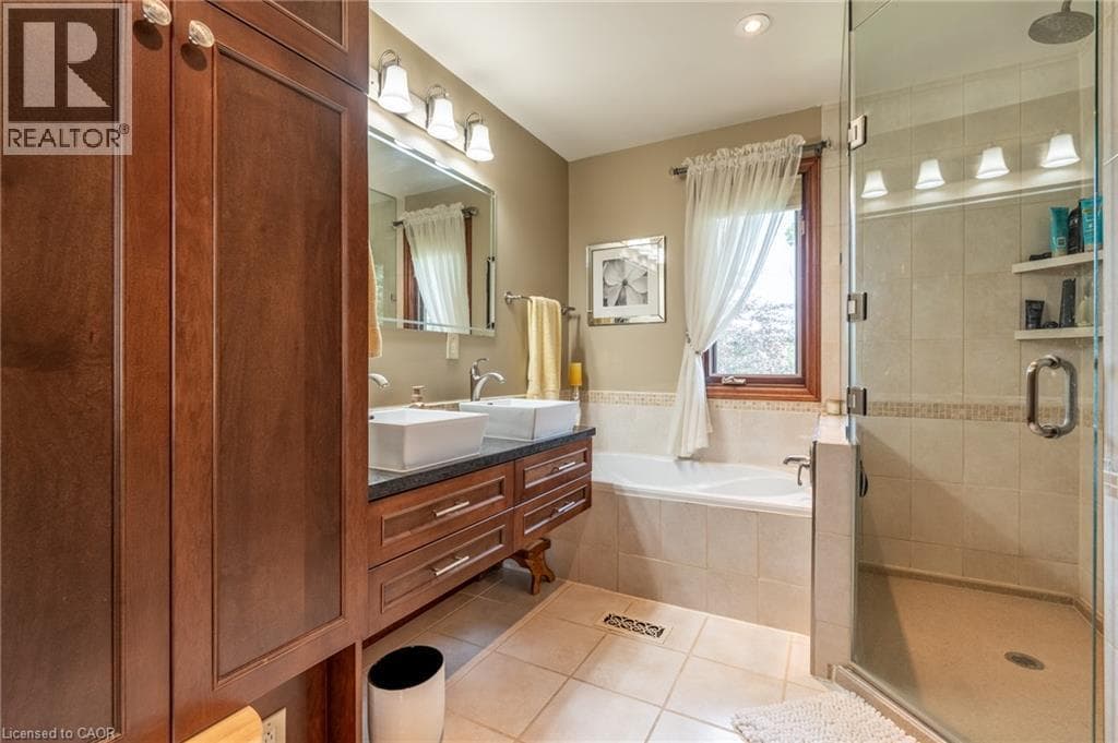 Detached for sale at 15 MARQUETTE Drive, Pioneer Tower West, Kitchener, Ontario, photo 37