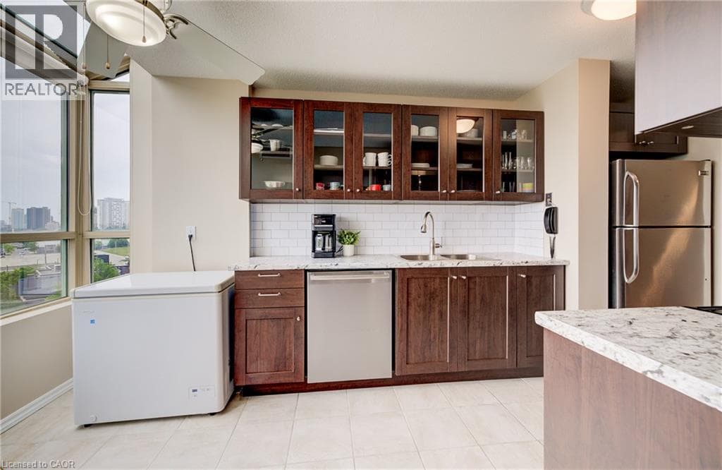 Apartment for sale at 30 BLUE SPRINGS Drive Unit# PH14, Lincoln Heights, Waterloo, Ontario, photo 14