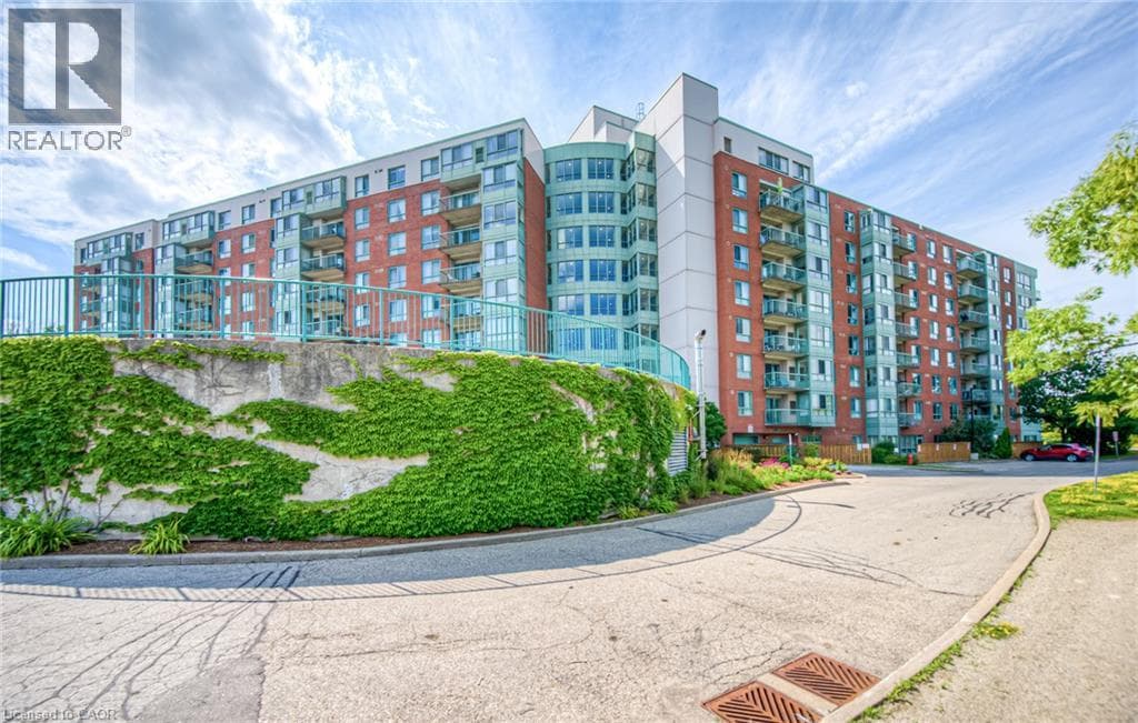Apartment for sale at 30 BLUE SPRINGS Drive Unit# PH14, Lincoln Heights, Waterloo, Ontario, photo 28
