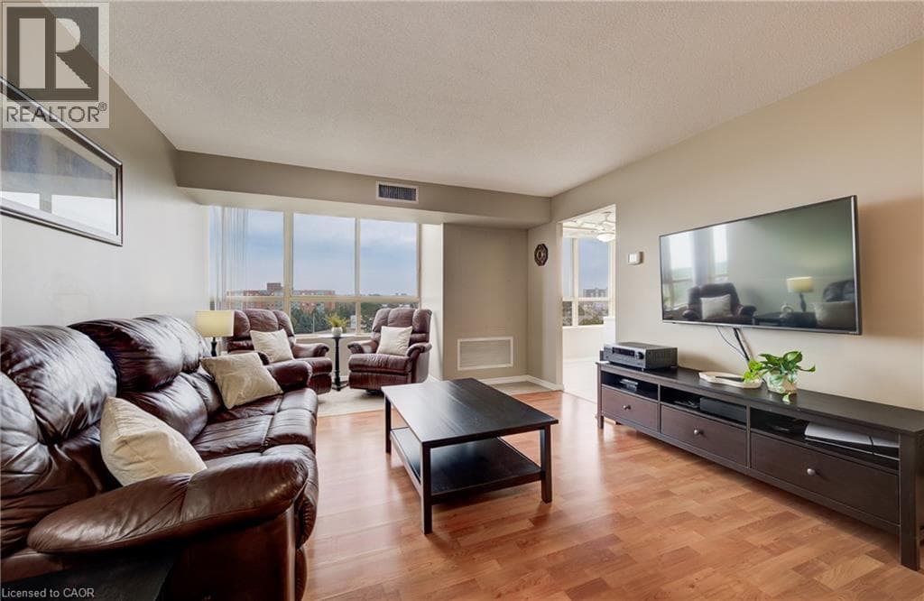 Apartment for sale at 30 BLUE SPRINGS Drive Unit# PH14, Lincoln Heights, Waterloo, Ontario, photo 7