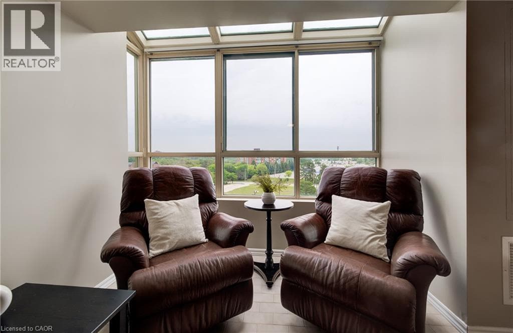 Apartment for sale at 30 BLUE SPRINGS Drive Unit# PH14, Lincoln Heights, Waterloo, Ontario, photo 8