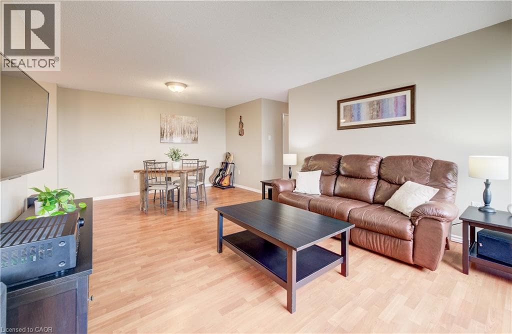 Apartment for sale at 30 BLUE SPRINGS Drive Unit# PH14, Lincoln Heights, Waterloo, Ontario, photo 9