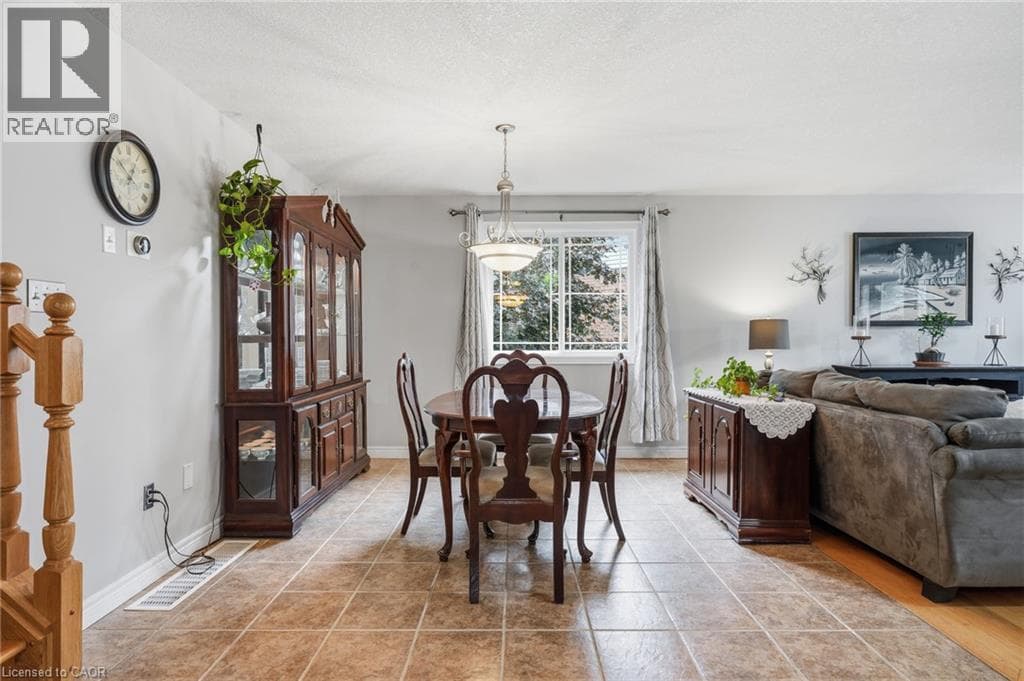 Detached for sale at 125 LANGLAW Drive, Southview, Cambridge, Ontario, photo 8