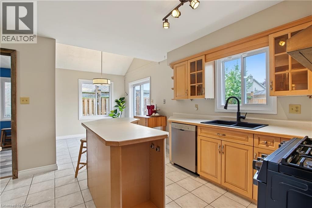 Detached for sale at 71 LINDA Drive, Silverheights, Cambridge, Ontario, photo 13