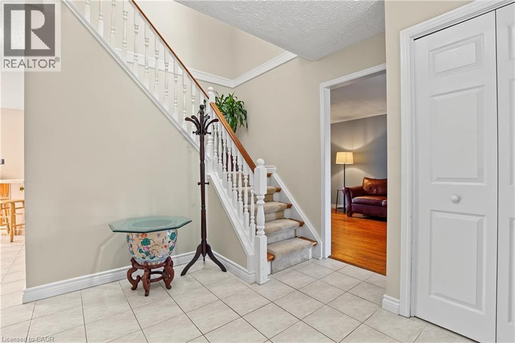 Detached for sale at 71 LINDA Drive, Silverheights, Cambridge, Ontario, photo 7