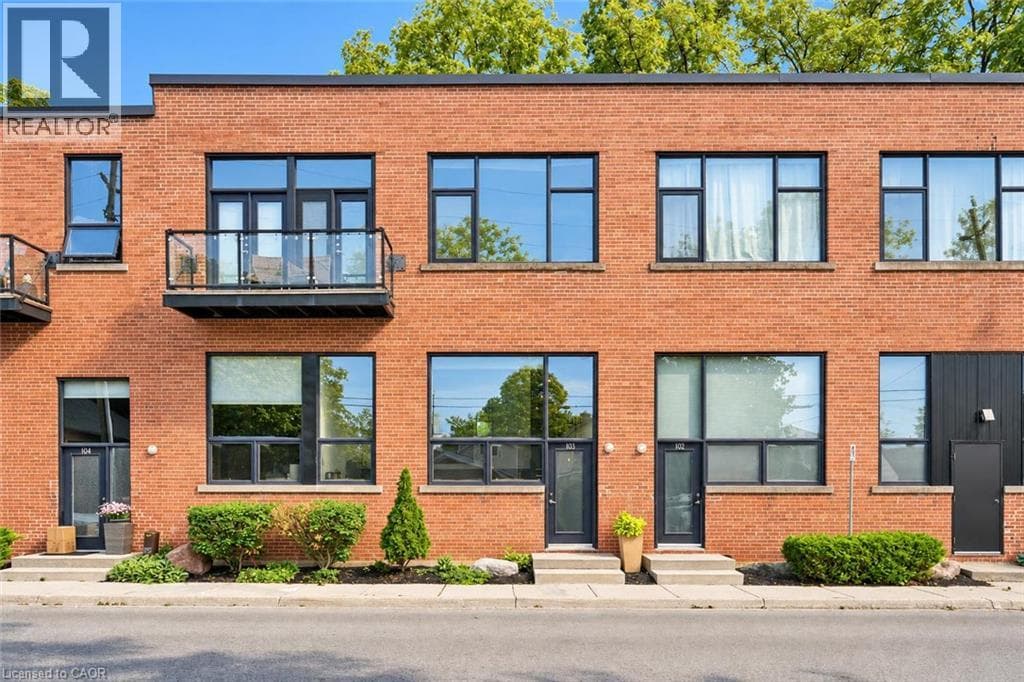 Townhouse for sale at 85 SPRUCE Street Unit# 103, Lincoln Oaks, Cambridge, Ontario, photo 2