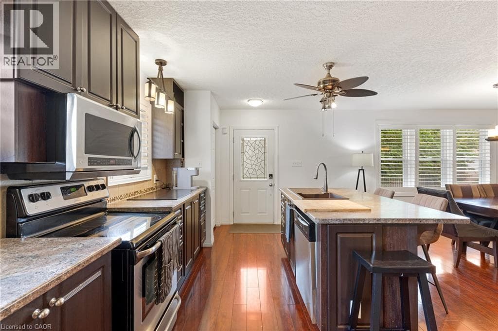 Detached for sale at 63 CEDARHILL Crescent, Country Hills, Kitchener, Ontario, photo 10