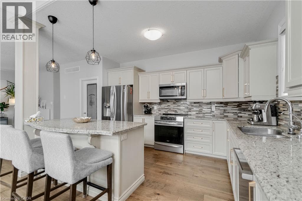Detached for sale at 83 FRANKFURT Street, Huron Park, Kitchener, Ontario, photo 11