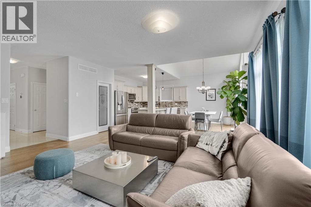 Detached for sale at 83 FRANKFURT Street, Huron Park, Kitchener, Ontario, photo 6