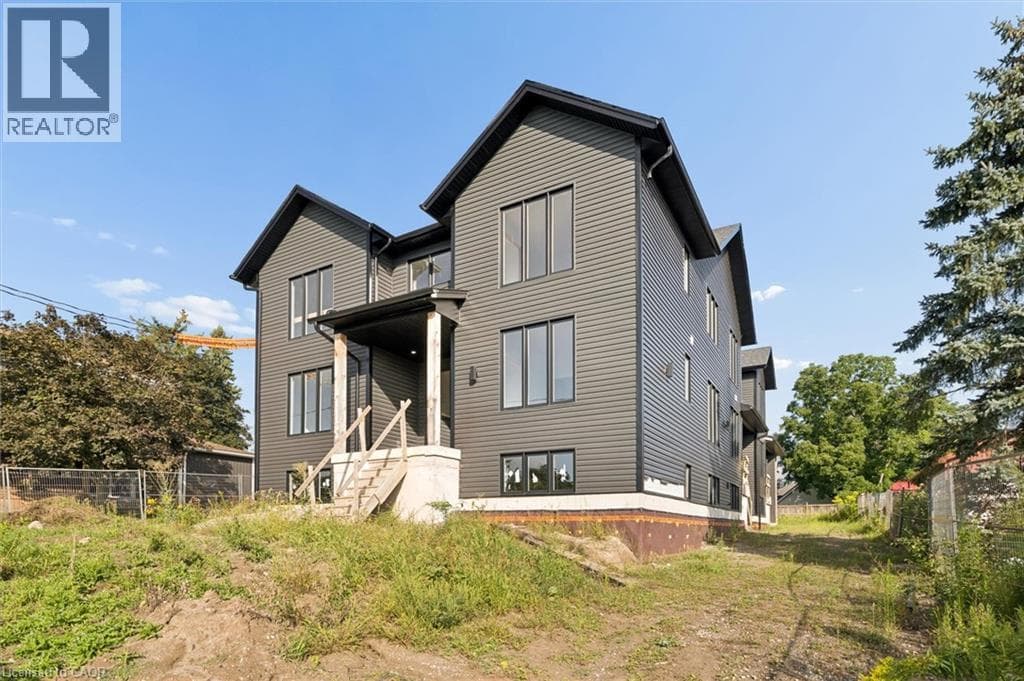 Multi-family for sale at 138 CHARLOTTA Street, Baden, Wilmot, Ontario, photo 3
