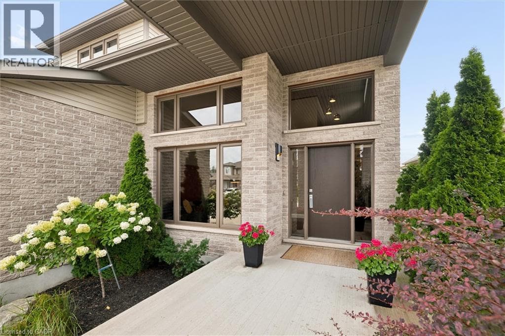 Detached for sale at 195 TOWNSEND Drive, Breslau, Woolwich, Ontario, photo 3